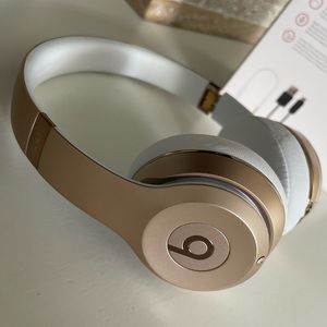 Beats Solo 3 Wireless Headphones